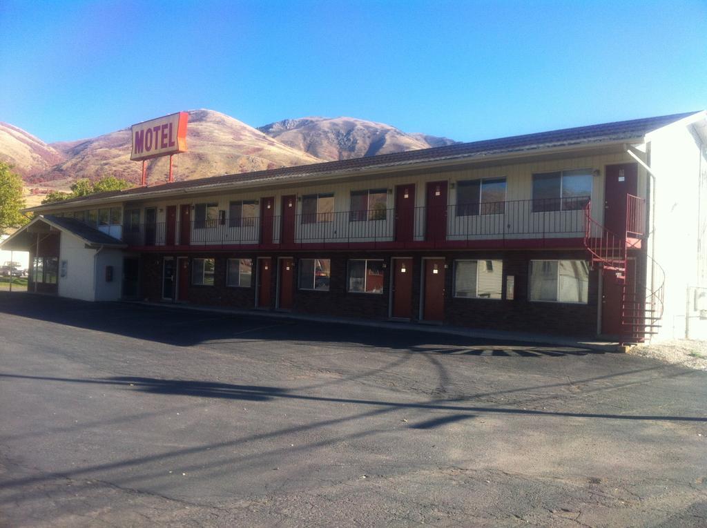 Galaxie Motel Brigham City Exterior photo