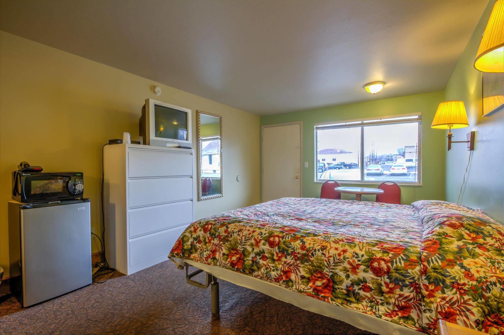 Galaxie Motel Brigham City Exterior photo